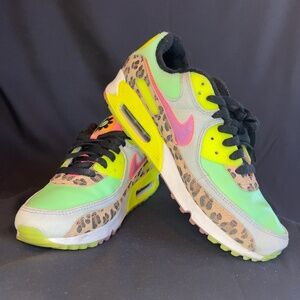 Nike Air Max 90 LX Illusion Green Women Size 11 Men’s Size 9